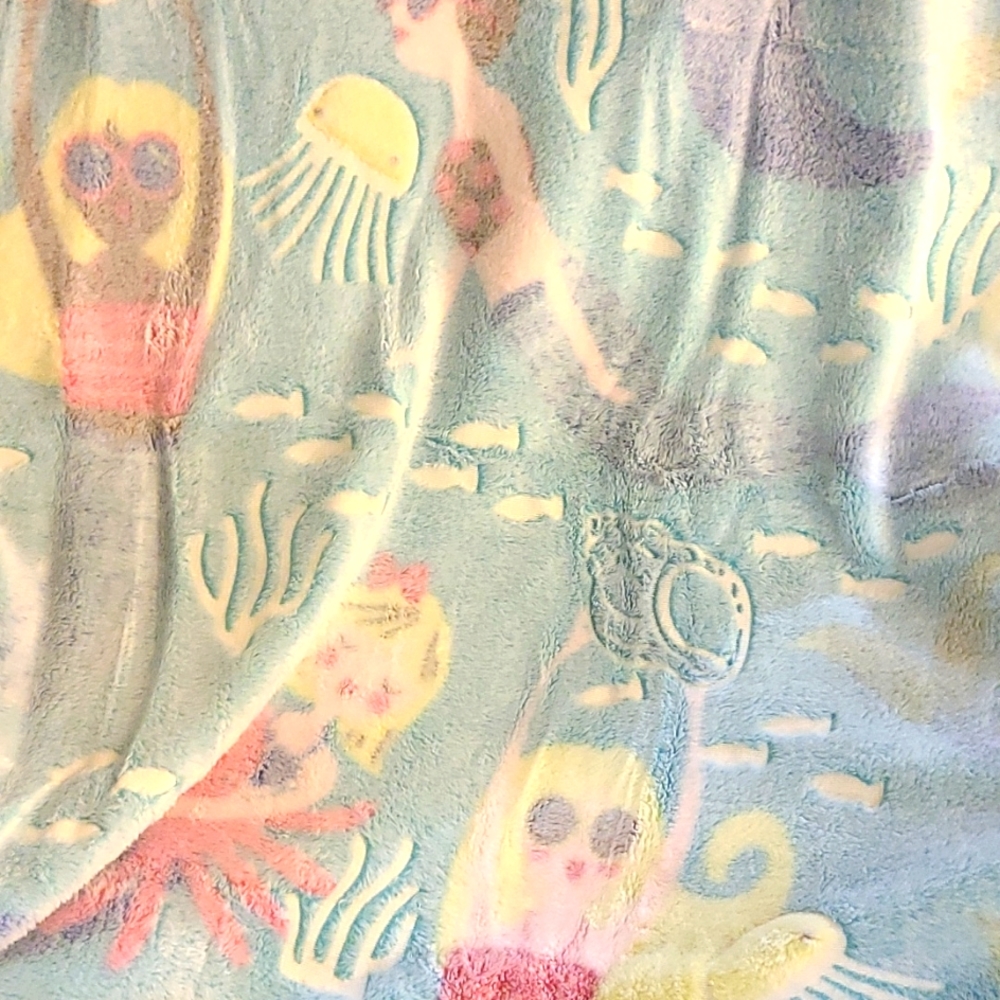 Kids Glow Throw